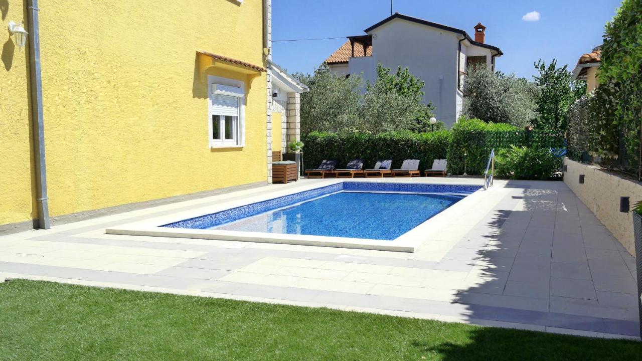 Holiday House Holek Silo  Exterior photo